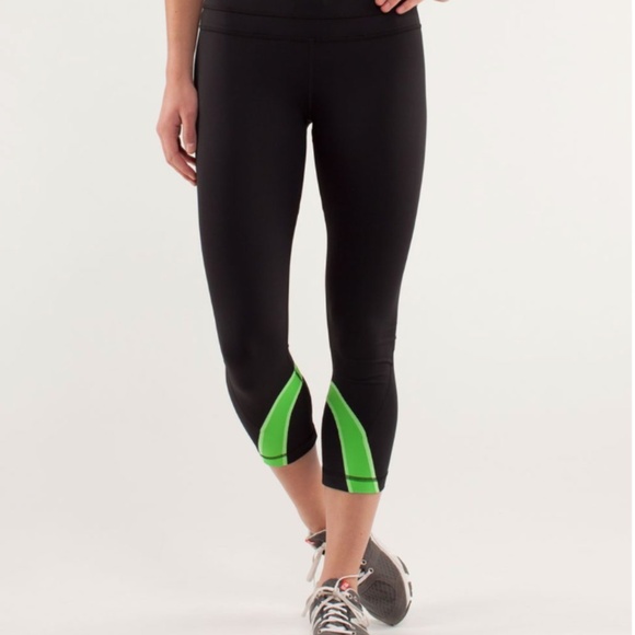 Lululemon Run Inspire Crop II Black / Frond (Green) Size 4 - Picture 1 of 8